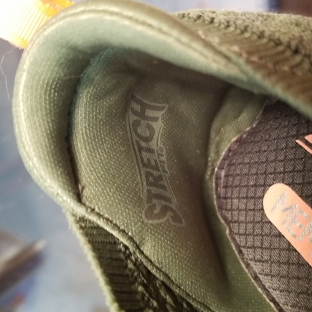 Memory  foam slip-on Skechers - Picture 6 of 8
